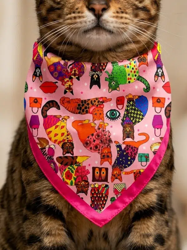 Renkli ve Eğlenceli Kedi Figürlü, Desenli ve Canlı Çerçeveli Şık Kedi Bandanası